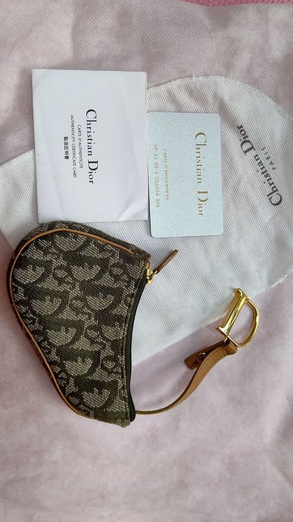 ディオールバック（ブランドバッグ）の商品画像 - 査定依頼日：2022年7月25日 - 最高査定価格：30,000円