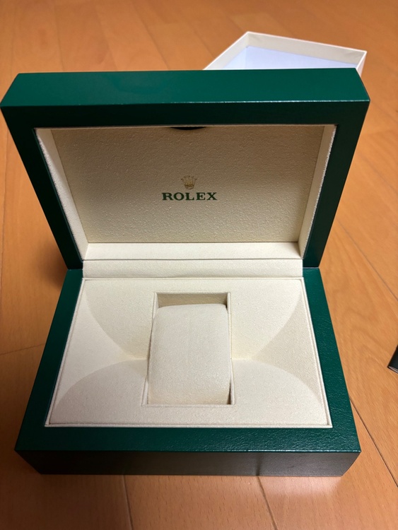 ロレックス シードゥエラー 12660（高級時計）の商品画像 - 査定依頼日：2025年12月29日 - 最高査定価格：1,600,000円