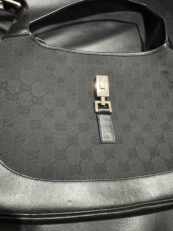 バック（ブランドバッグ）の商品画像 - 査定依頼日：2025年10月14日 - 最高査定価格：10,500円