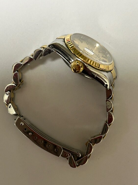 ロレックス パーペチュアルデイト （高級時計）の商品画像 - 査定依頼日：2025年2月8日 - 最高査定価格：550,000円