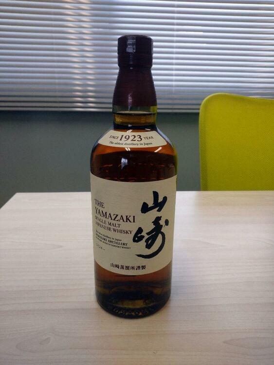 ウイスキー サントリー山崎 （お酒）の商品画像 - 査定依頼日：2025年5月28日 - 最高査定価格：10,000円
