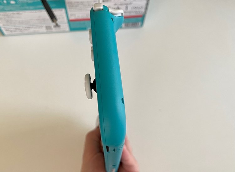 NintendoSwitch lite ターコイズブルー（ゲーム機本体・ゲームソフト）の商品画像 - 査定依頼日：2022年9月6日 - 最高査定価格：11,000円