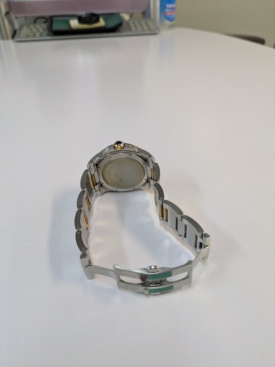 カルティエ カリブル W710005（高級時計）の商品画像 - 査定依頼日：2025年12月20日 - 最高査定価格：880,000円