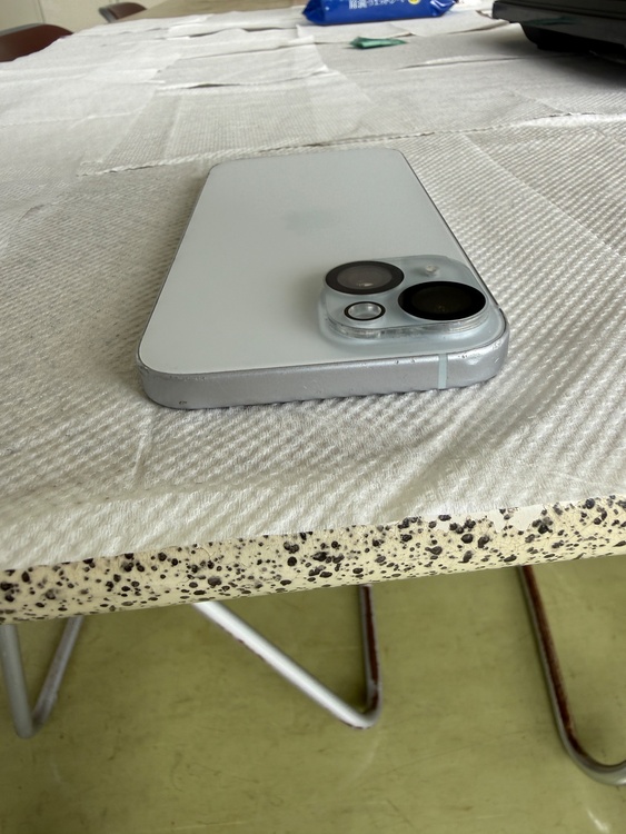 iPhone iPhone 15 256GB SIMフリー（スマホ）の商品画像 - 査定依頼日：2026年8月28日 - 最高査定価格：60,000円