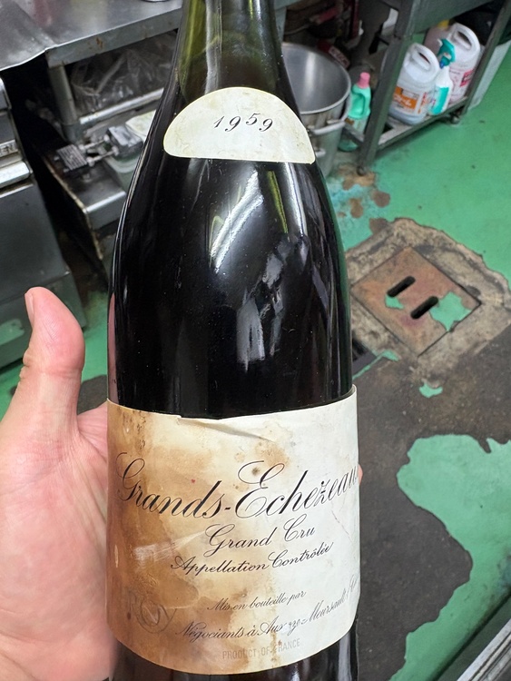 ワイン エシェゾー（お酒）の商品画像 - 査定依頼日：2026年6月13日 - 最高査定価格：50,000円