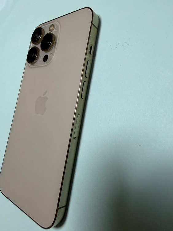 iPhone 13 Pro 256GB SIMフリー（スマホ）の商品画像 - 査定依頼日：2025年11月15日 - 最高査定価格：100,000円