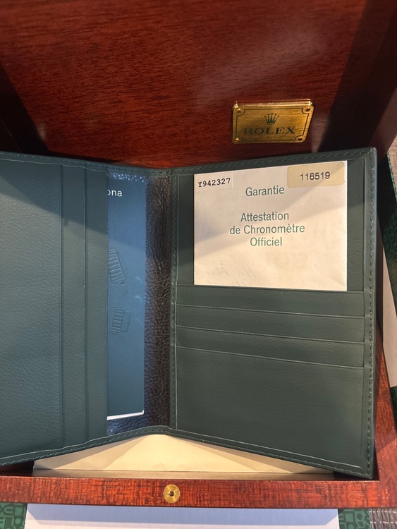 コスモグラフ　ホワイトゴールド（高級時計）の商品画像 - 査定依頼日：2026年2月25日 - 最高査定価格：5,500,000円