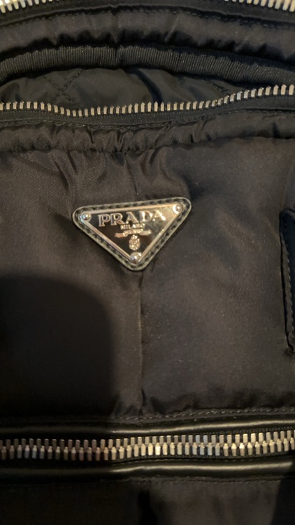 プラダ  （ブランドバッグ）の商品画像 - 査定依頼日：2025年10月4日 - 最高査定価格：100,000円
