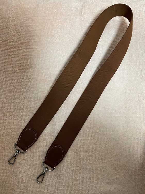 エブリン　茶色（ブランドバッグ）の商品画像 - 査定依頼日：2025年7月28日 - 最高査定価格：200,000円