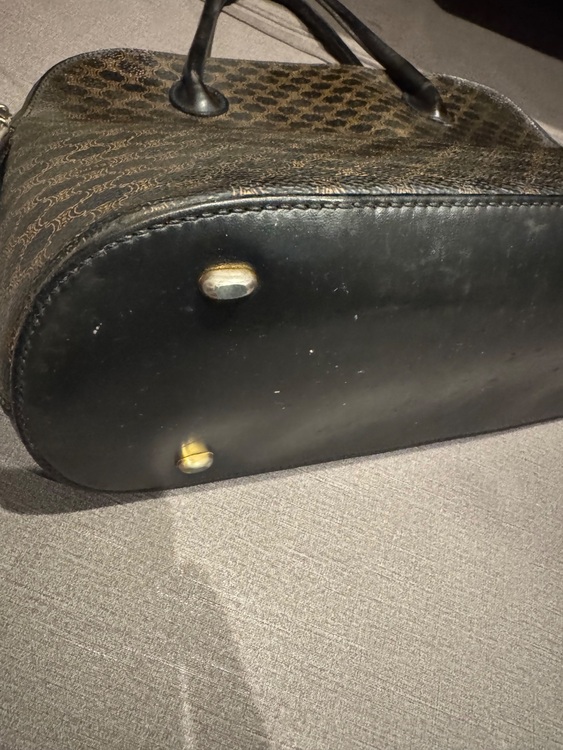 ハンドバッグ（ブランドバッグ）の商品画像 - 査定依頼日：2025年11月18日 - 最高査定価格：30,000円