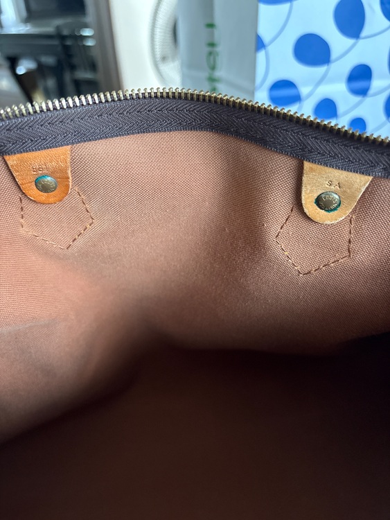 ルイヴィトン スピーディー （ブランドバッグ）の商品画像 - 査定依頼日：2025年10月15日 - 最高査定価格：30,000円