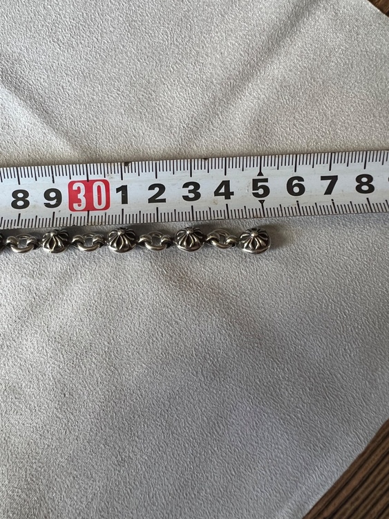 クロスボールブレスレット 小 12連（古着・ファッション）の商品画像 - 査定依頼日：2026年1月5日 - 最高査定価格：259,000円