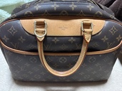 ルイヴィトン モノグラム （ブランドバッグ）の商品画像 - 査定依頼日：2026年3月18日 - 最高査定価格：50,000円