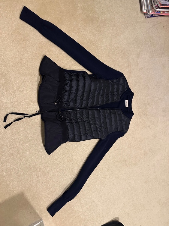 ダウンニットジャケット（古着・ファッション）の商品画像 - 査定依頼日：2025年12月23日 - 最高査定価格：35,000円