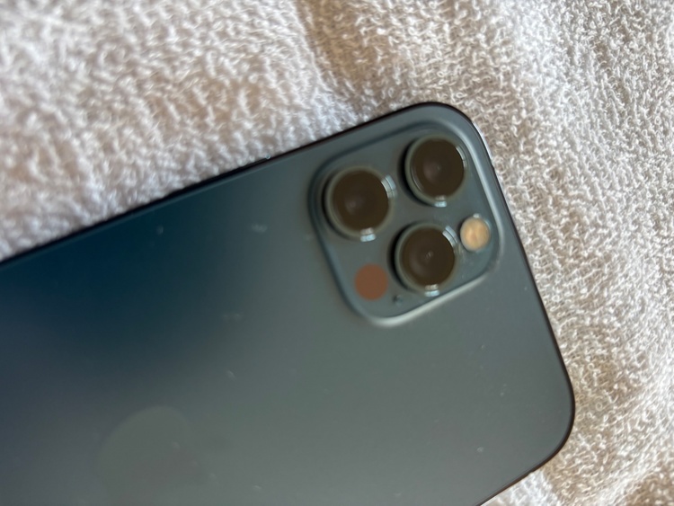 iPhone 12 Pro 256GB SIMフリー（スマホ）の商品画像 - 査定依頼日：2026年3月24日 - 最高査定価格：31,000円