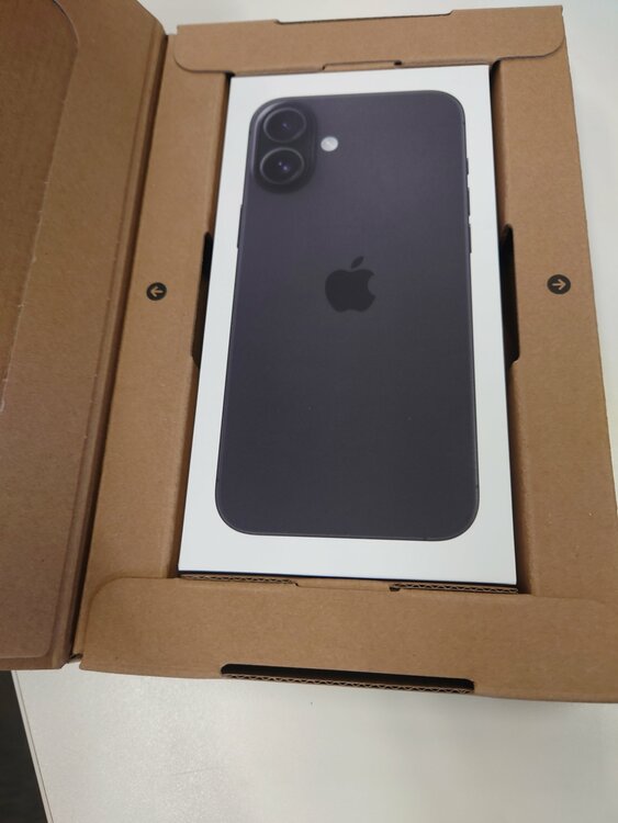 iPhone 16 Plus 128GB SIMフリー（スマホ）の商品画像 - 査定依頼日：2025年12月21日 - 最高査定価格：106,000円