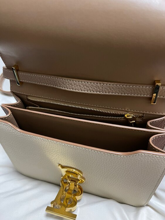 その他 バーバリー （ブランドバッグ）の商品画像 - 査定依頼日：2025年3月30日 - 最高査定価格：60,000円