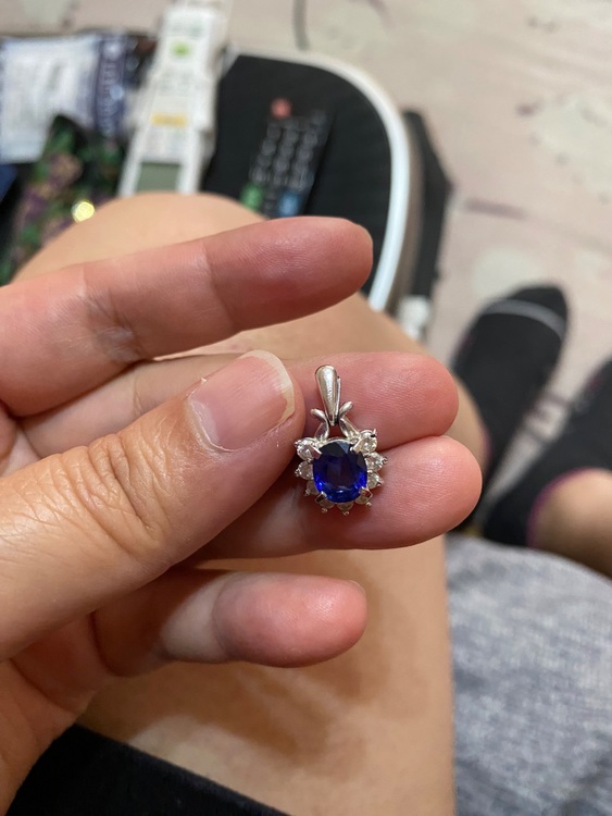 サファイア（金・貴金属）の商品画像 - 査定依頼日：2025年8月25日 - 最高査定価格：750,000円