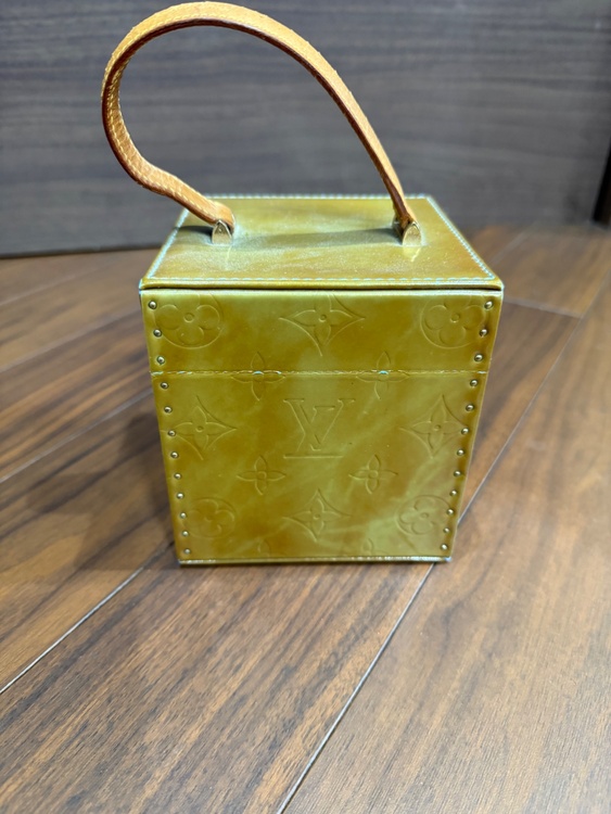 ルイヴィトン　ブリーカー（ブランドバッグ）の商品画像 - 査定依頼日：2026年2月15日 - 最高査定価格：65,000円