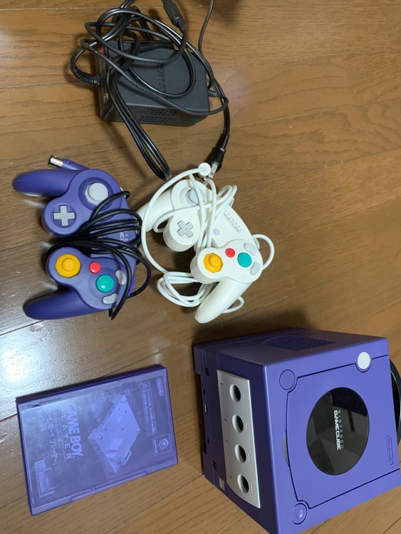 ゲームキューブ+ゲームボーイプレイヤー（ゲーム機本体・ゲームソフト）の商品画像 - 査定依頼日：2025年8月7日 - 最高査定価格：10,800円