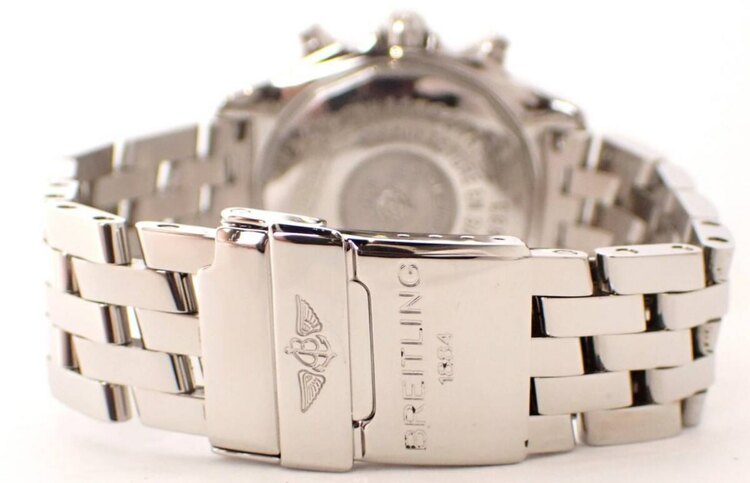 クロノコックピットホワイトシェル文字盤（高級時計）の商品画像 - 査定依頼日：2025年3月7日 - 最高査定価格：145,000円