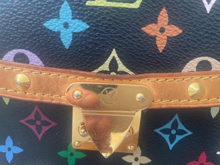 ルイヴィトンマルチカラーソローニュ（ブランドバッグ）の商品画像 - 査定依頼日：2025年8月6日 - 最高査定価格：160,000円