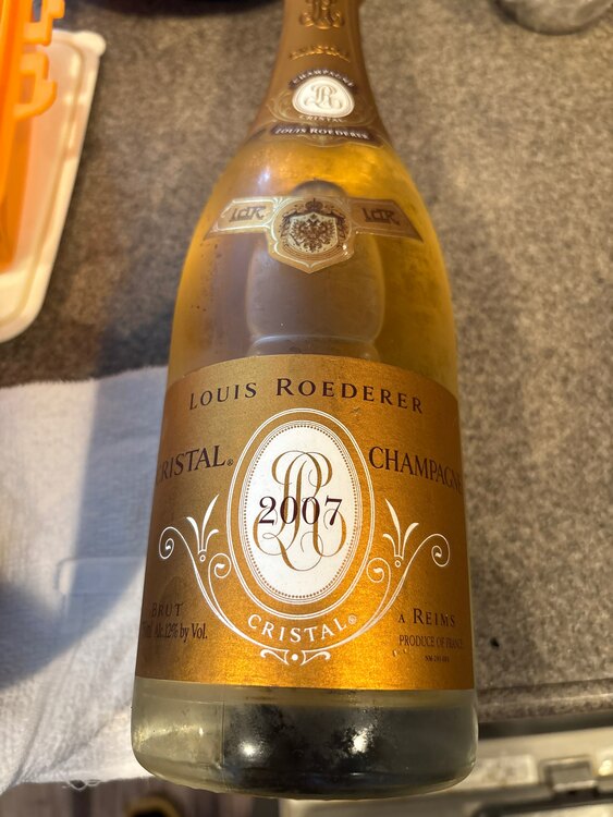 るいろででーるくりすたる（お酒）の商品画像 - 査定依頼日：2025年6月2日 - 最高査定価格：34,000円