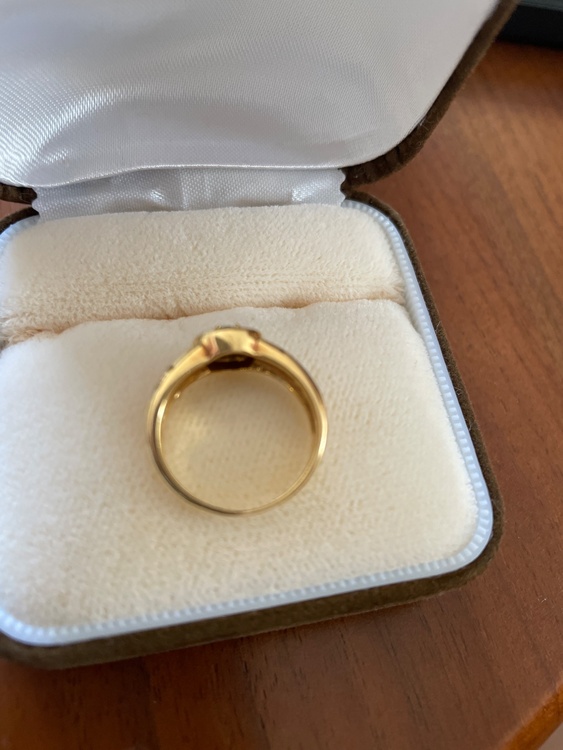 指輪（宝石）の商品画像 - 査定依頼日：2026年3月1日 - 最高査定価格：680,000円