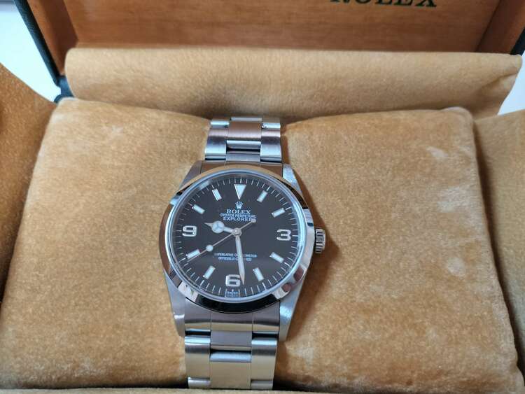 ロレックス エクスプローラー 1427（高級時計）の商品画像 - 査定依頼日：2025年2月10日 - 最高査定価格：830,000円
