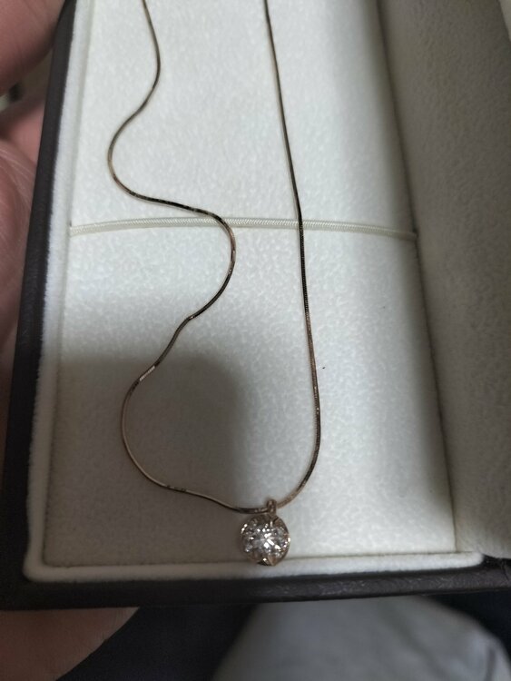 K18ダイヤモンドネックレス（金・貴金属）の商品画像 - 査定依頼日：2026年1月25日 - 最高査定価格：800,000円