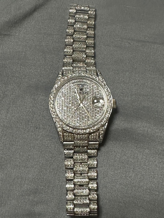 ロレックス デイデイト （高級時計）の商品画像 - 査定依頼日：2025年10月3日 - 最高査定価格：2,000,000円