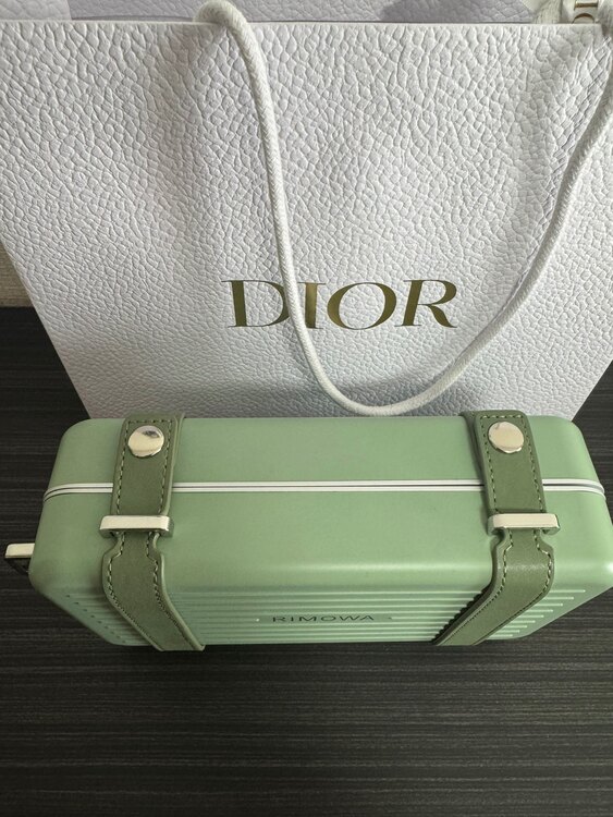 ディオール  （ブランドバッグ）の商品画像 - 査定依頼日：2025年4月8日 - 最高査定価格：125,000円