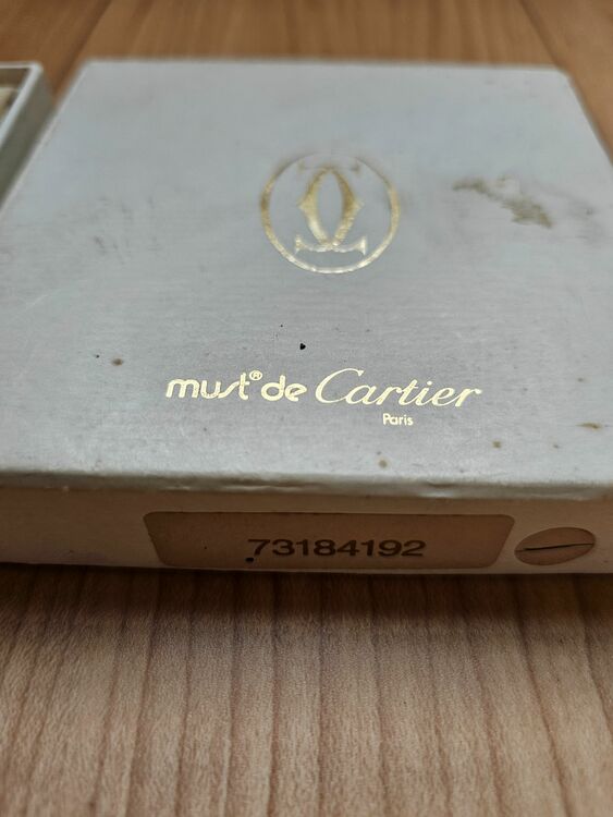 カルティエ　財布（ブランド財布・小物）の商品画像 - 査定依頼日：2025年9月30日 - 最高査定価格：4,000円