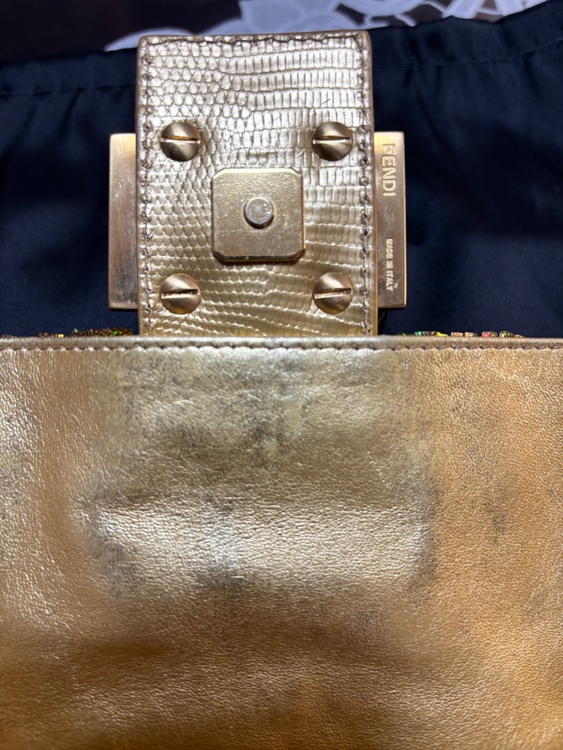 バゲットタイプ　ピーズBAG（ブランドバッグ）の商品画像 - 査定依頼日：2026年3月9日 - 最高査定価格：300,000円