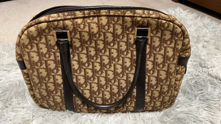 ディオール  （ブランドバッグ）の商品画像 - 査定依頼日：2025年3月28日 - 最高査定価格：15,000円