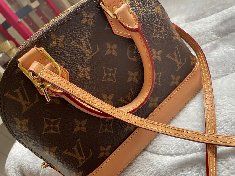 ルイヴィトン モノグラム （ブランドバッグ）の商品画像 - 査定依頼日：2025年2月9日 - 最高査定価格：200,000円