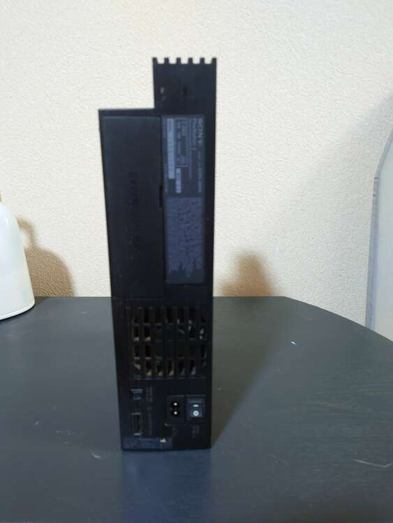 PS2 SCPH30000（ゲーム機本体・ゲームソフト）の商品画像 - 査定依頼日：2024年11月17日 - 最高査定価格：1,500円