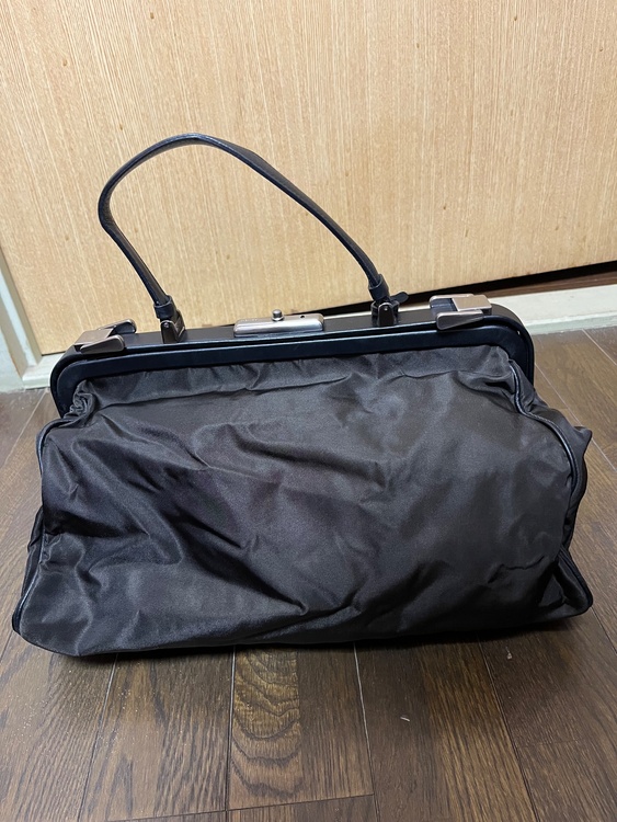 プラダ（ブランドバッグ）の商品画像 - 査定依頼日：2026年6月9日 - 最高査定価格：30,000円