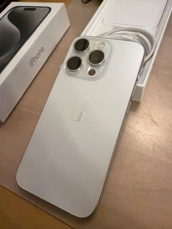 iPhone 15 Pro 256GB SIMフリー（スマホ）の商品画像 - 査定依頼日：2026年2月6日 - 最高査定価格：87,000円