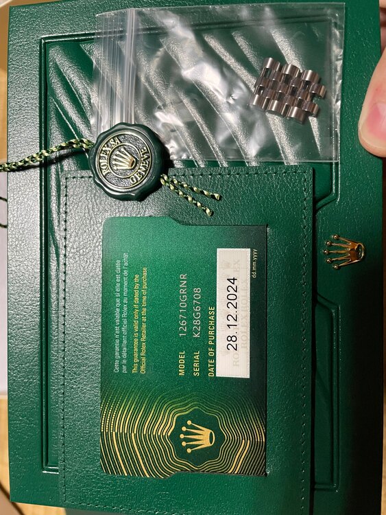 GMTマスター2（高級時計）の商品画像 - 査定依頼日：2025年1月25日 - 最高査定価格：2,800,000円