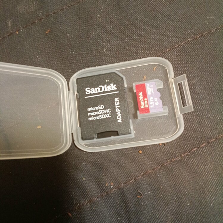 microSDカード 1.5tb（家電）の商品画像 - 査定依頼日：2026年8月29日 - 最高査定価格：100,000円