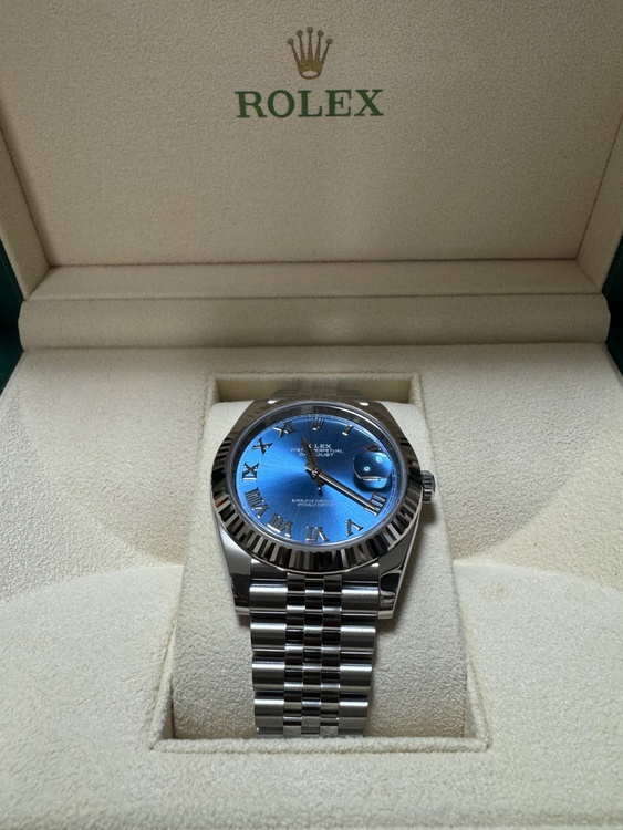 デイトジャスト41アズーロブルー（高級時計）の商品画像 - 査定依頼日：2026年1月23日 - 最高査定価格：2,200,000円