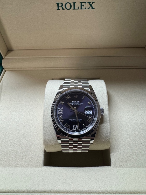 ロレックス デイトジャスト 126234（高級時計）の商品画像 - 査定依頼日：2025年11月22日 - 最高査定価格：2,320,000円