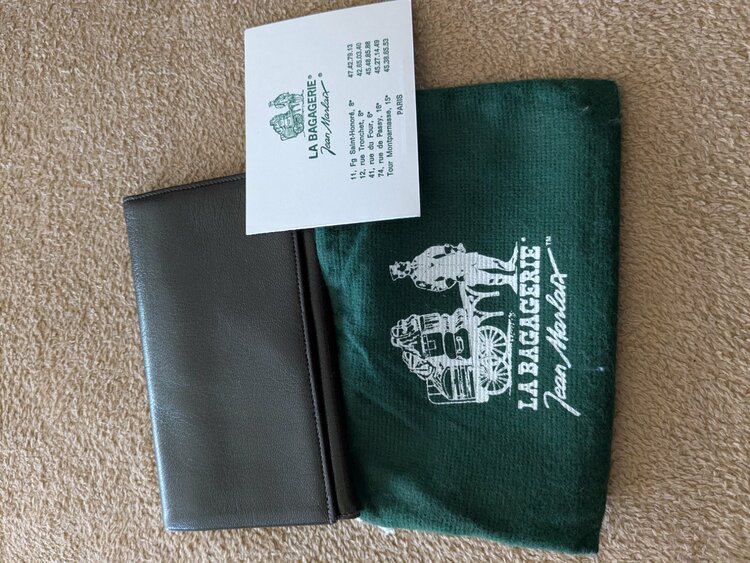 ラガバジェ（ブランド財布・小物）の商品画像 - 査定依頼日：2026年1月11日 - 最高査定価格：3,000円