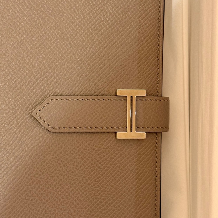 ベアンスフレ（ブランド財布・小物）の商品画像 - 査定依頼日：2025年6月7日 - 最高査定価格：1,200,000円