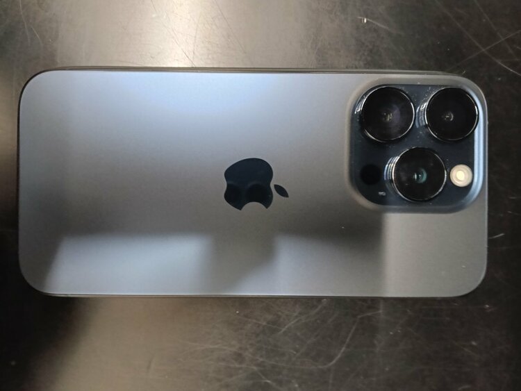 iPhone 15 Pro 256GB SIMフリー（スマホ）の商品画像 - 査定依頼日：2026年1月22日 - 最高査定価格：87,000円