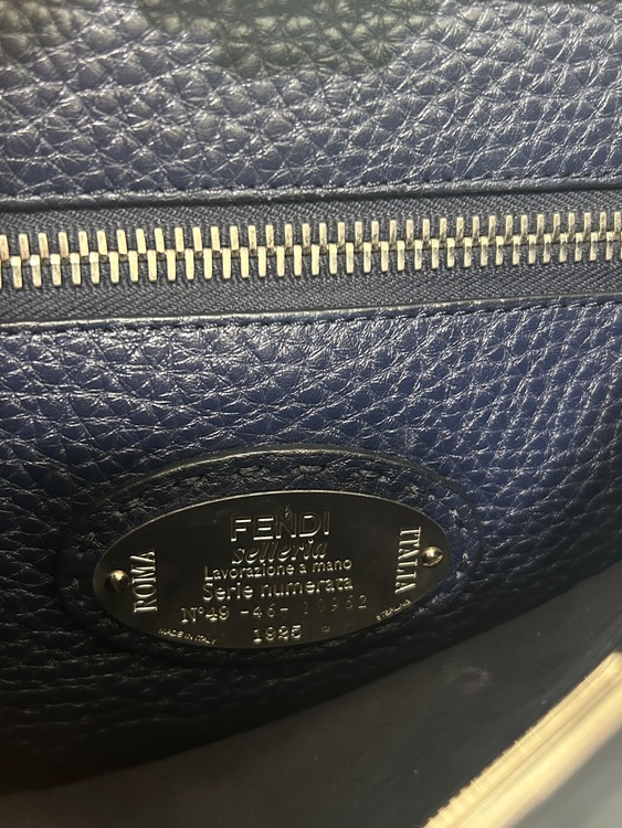 フェンディ  （ブランドバッグ）の商品画像 - 査定依頼日：2025年6月13日 - 最高査定価格：130,000円