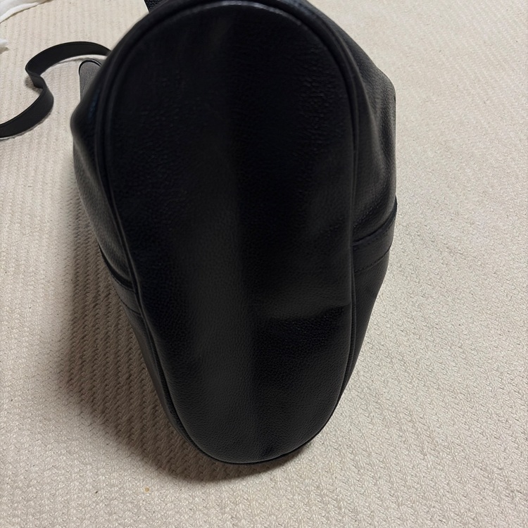 イブサンローラン　ショルダーバッグ（ブランドバッグ）の商品画像 - 査定依頼日：2025年10月10日 - 最高査定価格：36,000円