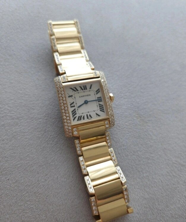 カルティエ タンク （高級時計）の商品画像 - 査定依頼日：2025年3月19日 - 最高査定価格：2,600,000円