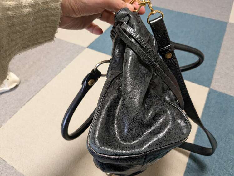 ショルダーバッグ　ヴィッテロ（ブランドバッグ）の商品画像 - 査定依頼日：2025年3月18日 - 最高査定価格：30,000円